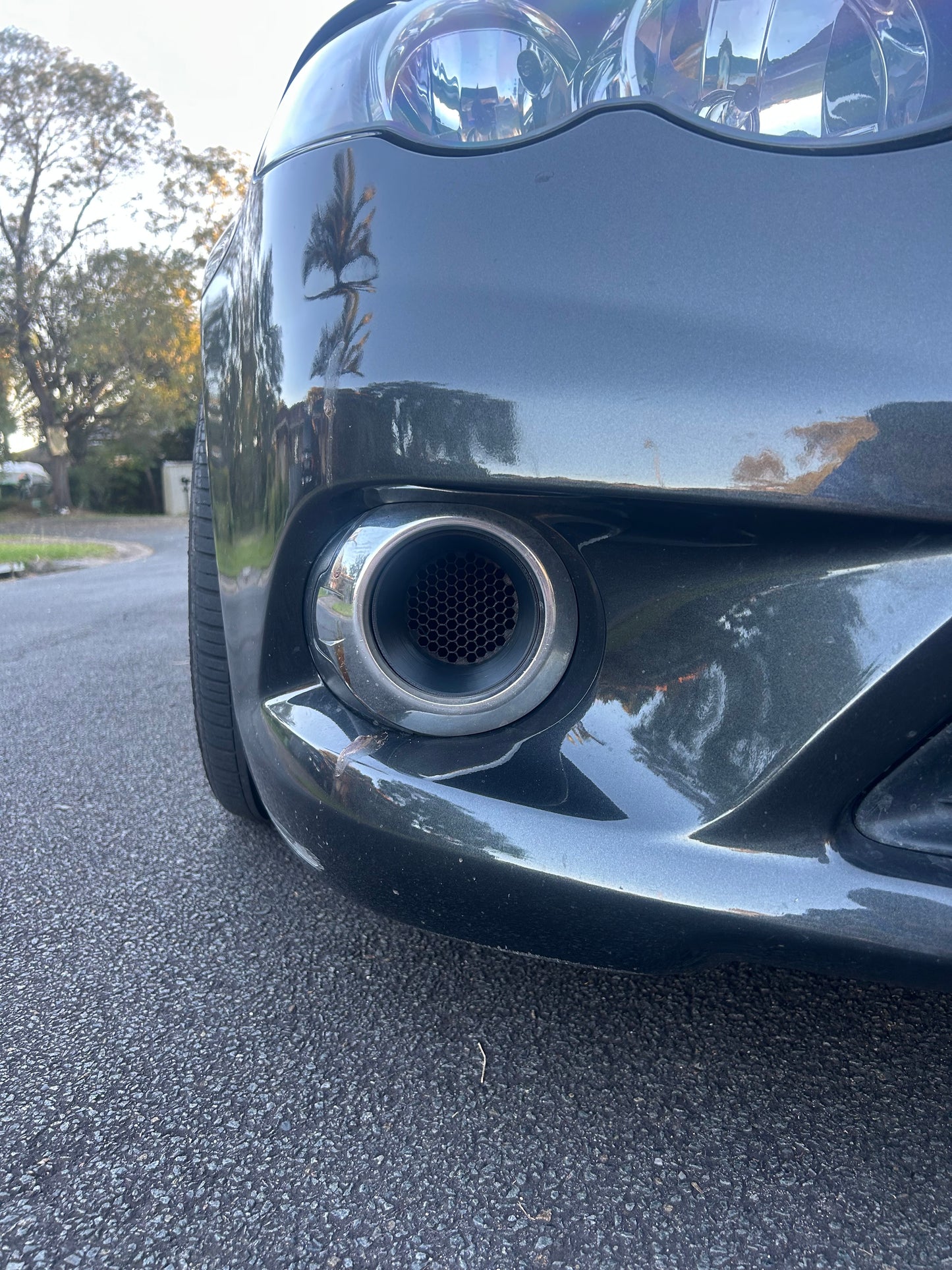 Ford Falcon FG Fog-light air ducts 3’